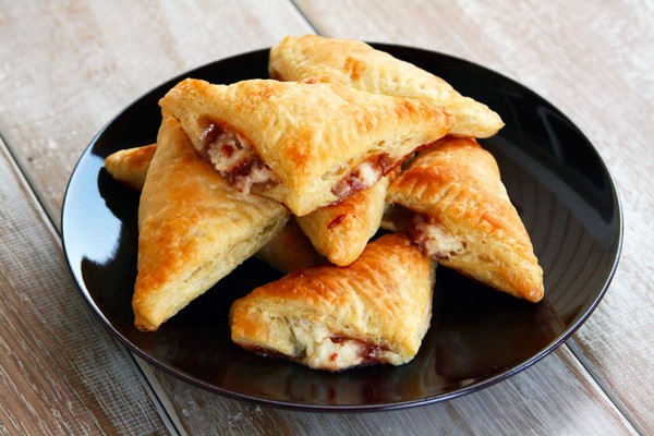Delicious Guava Sweet Cream Cheese Pastries