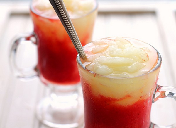 Lovely Iced Strawberry Lemonade