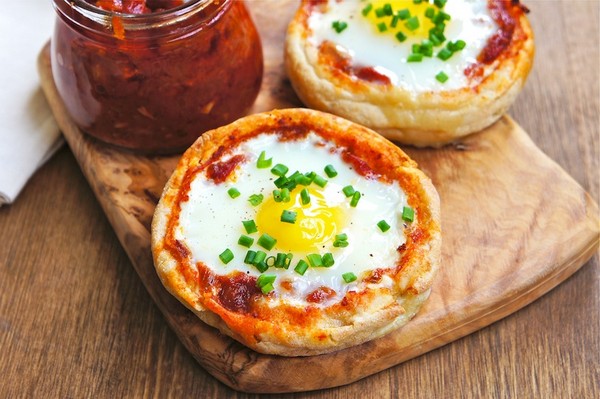 Spicy Tomato Sauce Baked Eggs Muffins