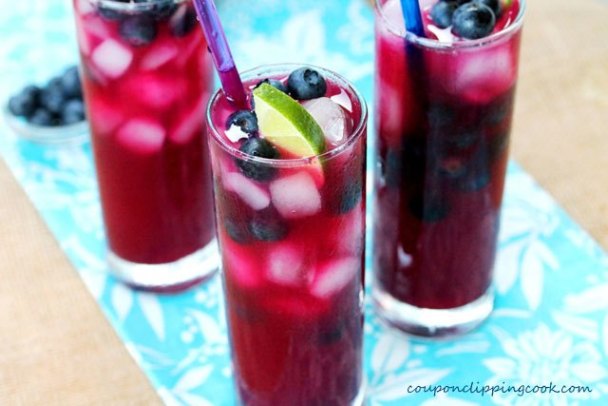 Refreshing Blueberry Limeade Juice