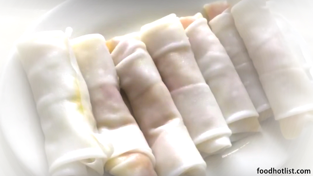 How to Make and Wrap a Chinese Popiah Rolls